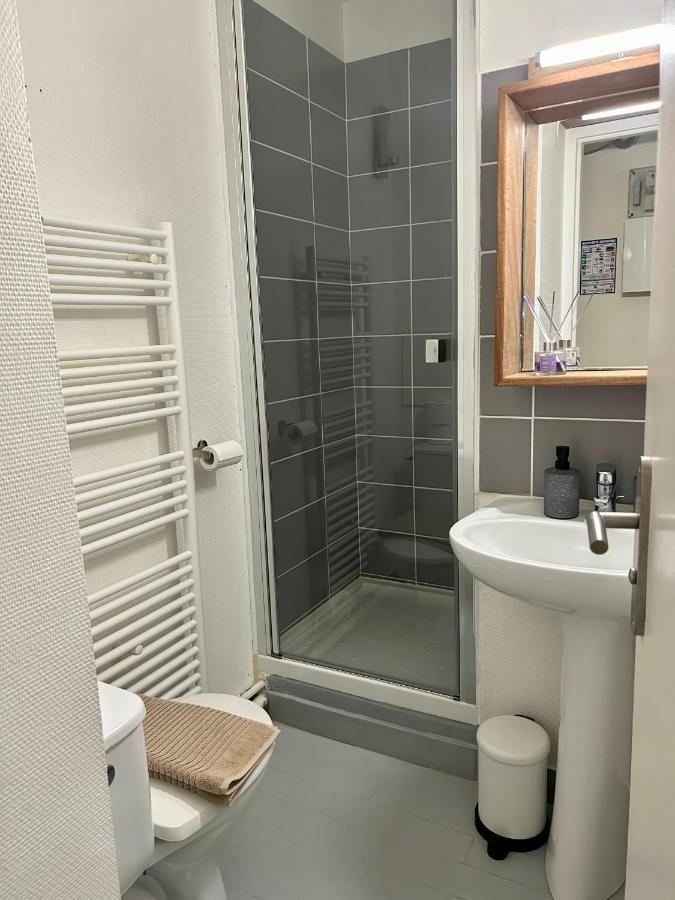 Appartement Bords De L'Eure Charmant Studio شارتر المظهر الخارجي الصورة